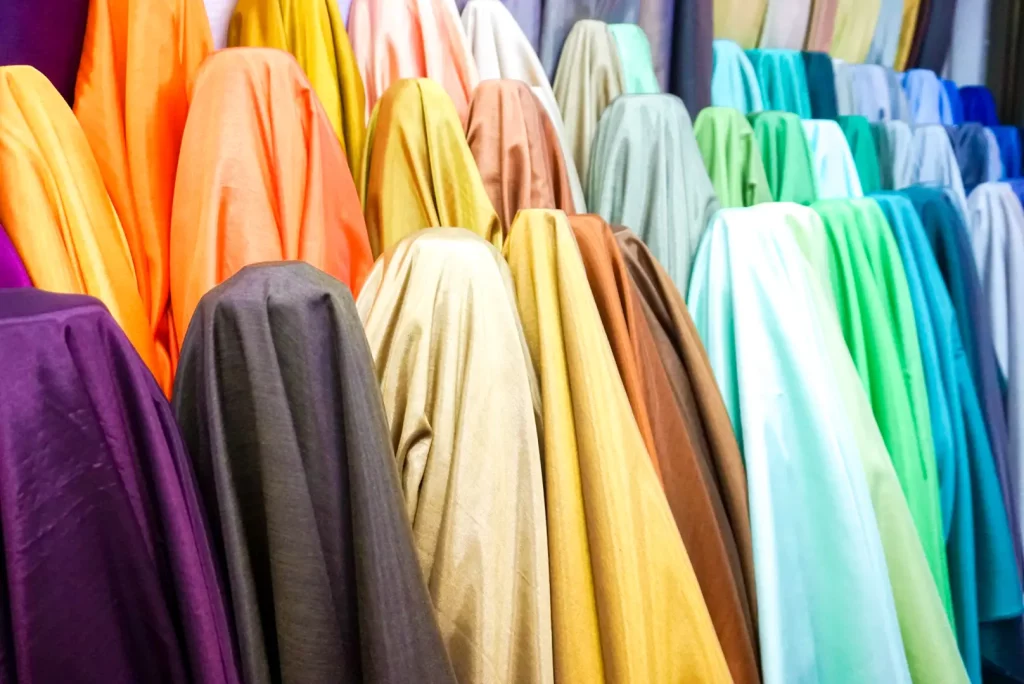 واردات مواد اولیه نساجی و فولاد